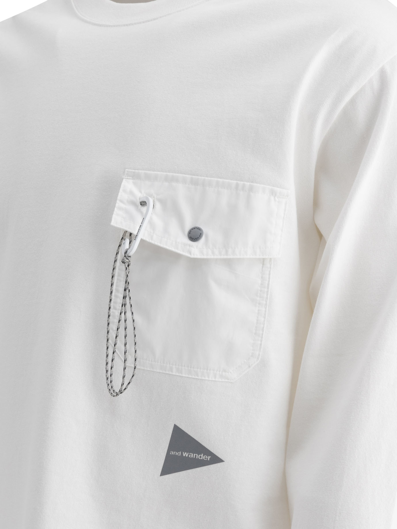 AND WANDER White Airly sweatshirt